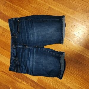 EUC Denim Bermuda shorts with lots of stretch